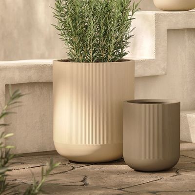 شراء فنادق 5 نجوم عالية الجودة حديقة خارجية طوالة ساحة أواني الزهور ومزارع online manufacture